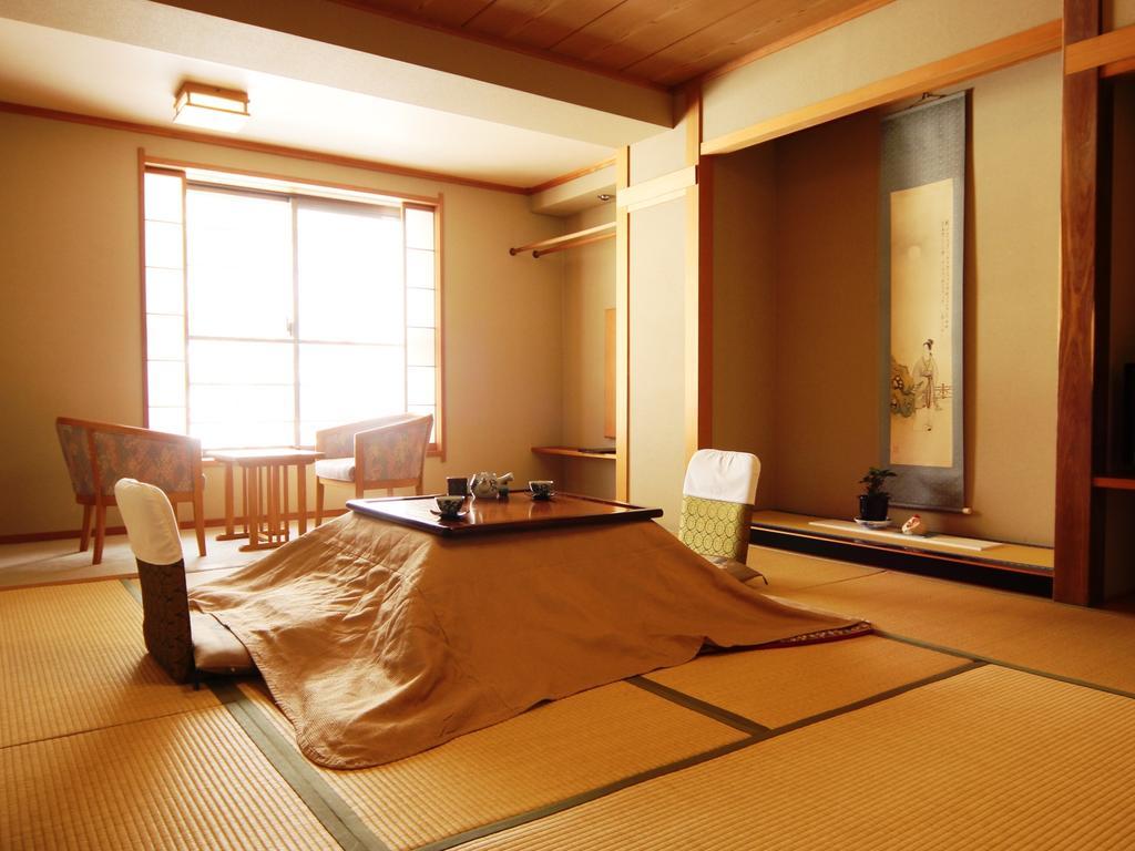 Yamatoya Hotel Yamanouchi  Bagian luar foto